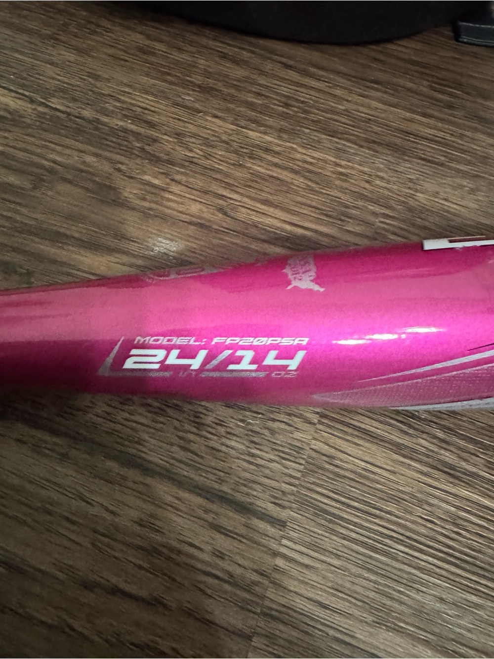 Easton Pink Softball TBall Helmet, Bat, Glove & Backpack Set - Picture 9 of 15